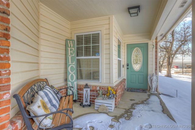 702 S Division Street, Sapulpa, OK 74066