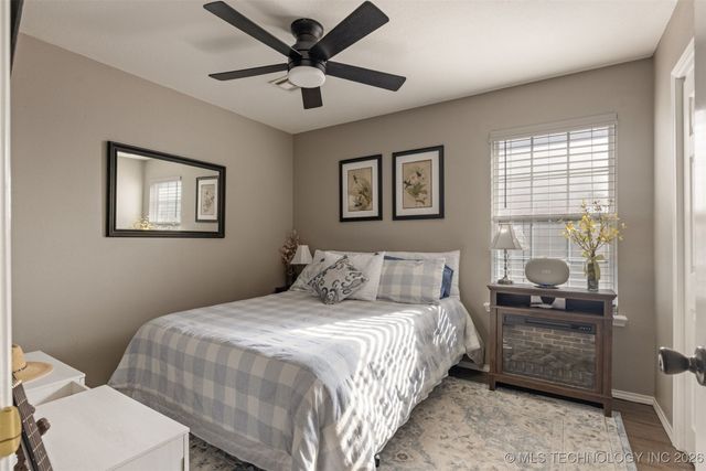 702 S Division Street, Sapulpa, OK 74066