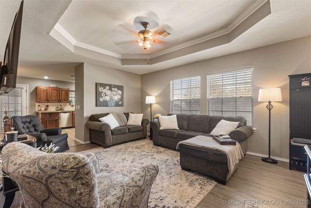 702 S Division Street, Sapulpa, OK 74066