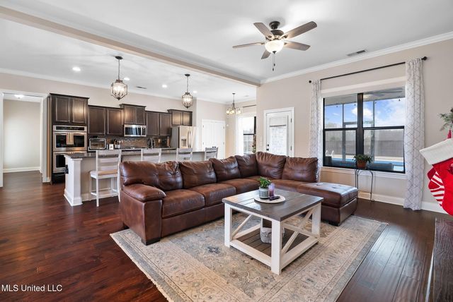 14437 Choctaw Ridge Drive, Olive Branch, MS 38654