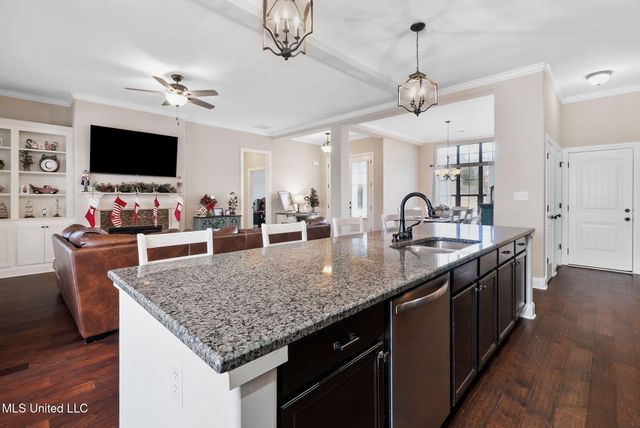 14437 Choctaw Ridge Drive, Olive Branch, MS 38654