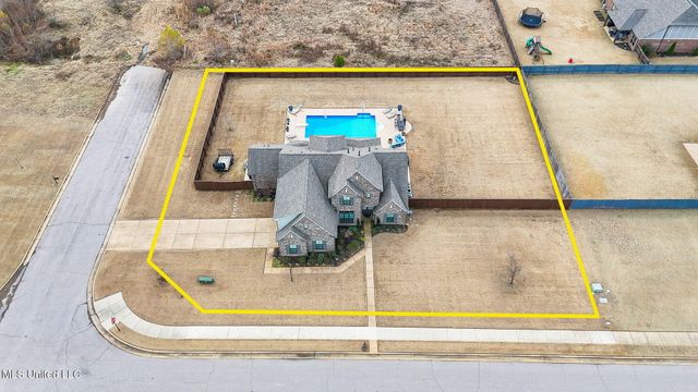 14437 Choctaw Ridge Drive, Olive Branch, MS 38654