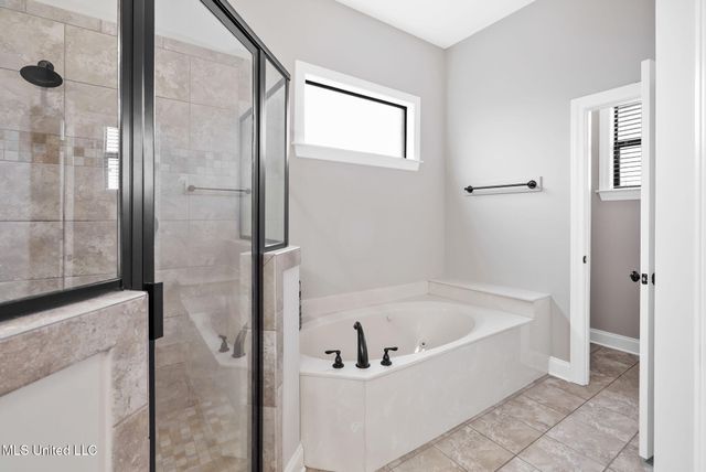 14437 Choctaw Ridge Drive, Olive Branch, MS 38654