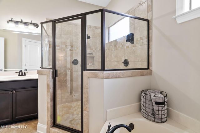 14437 Choctaw Ridge Drive, Olive Branch, MS 38654