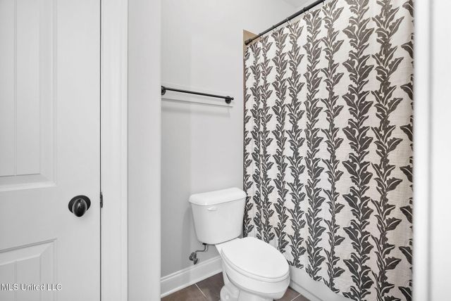 14437 Choctaw Ridge Drive, Olive Branch, MS 38654