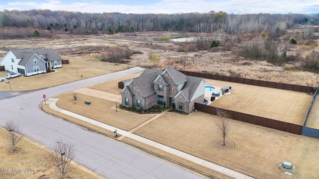14437 Choctaw Ridge Drive, Olive Branch, MS 38654