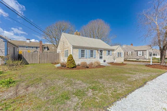22 Mandeville Road, West Harwich, MA 02671