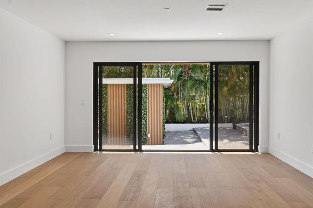 326 Palmetto Street, West Palm Beach, FL 33405