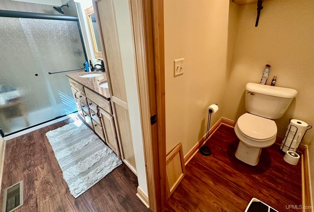 E2702 Country Lane Road, Eben Junction, MI 49825