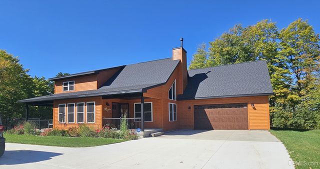 E2702 Country Lane Road, Eben Junction, MI 49825