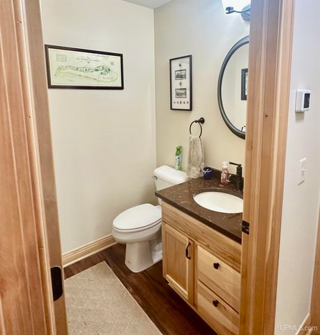 E2702 Country Lane Road, Eben Junction, MI 49825