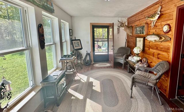 E2702 Country Lane Road, Eben Junction, MI 49825