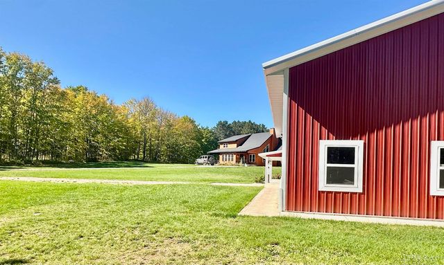 E2702 Country Lane Road, Eben Junction, MI 49825