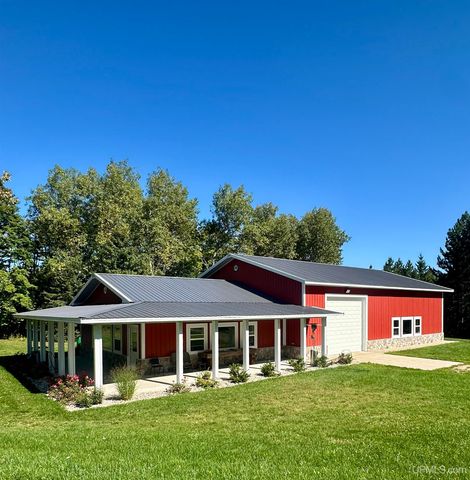 E2702 Country Lane Road, Eben Junction, MI 49825