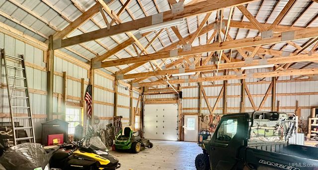 E2702 Country Lane Road, Eben Junction, MI 49825