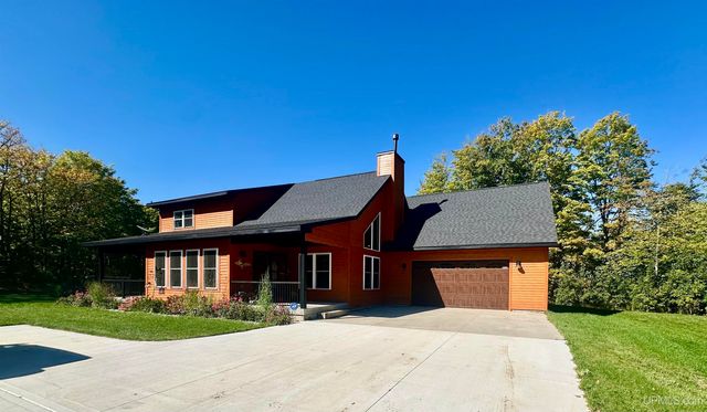 E2702 Country Lane Road, Eben Junction, MI 49825