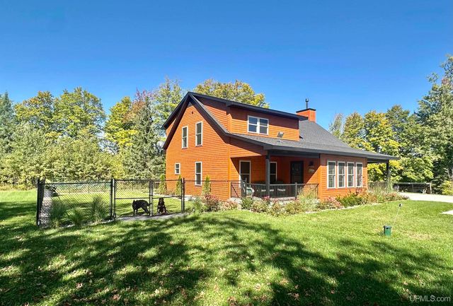 E2702 Country Lane Road, Eben Junction, MI 49825