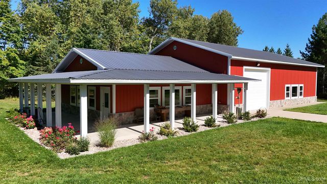 E2702 Country Lane Road, Eben Junction, MI 49825