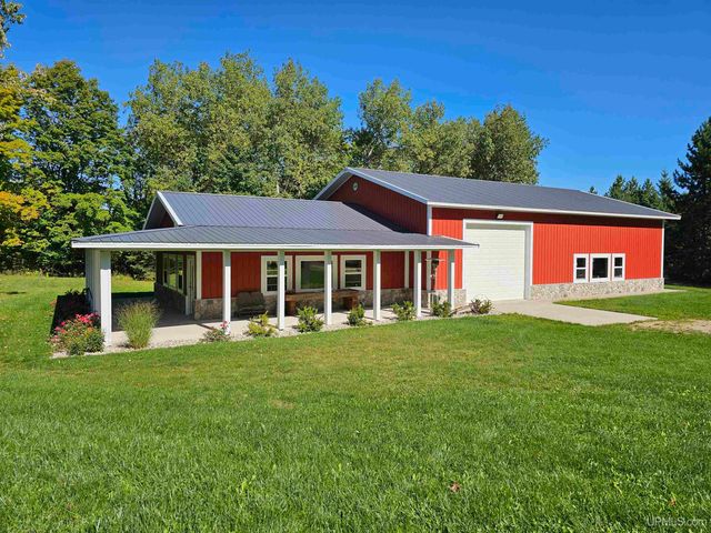 E2702 Country Lane Road, Eben Junction, MI 49825