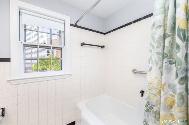 19 Baldwin Street, West Hartford, CT 06110