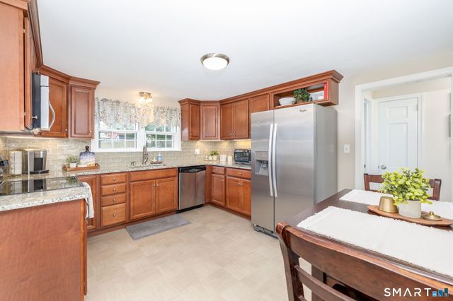 19 Baldwin Street, West Hartford, CT 06110