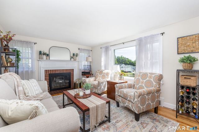 19 Baldwin Street, West Hartford, CT 06110