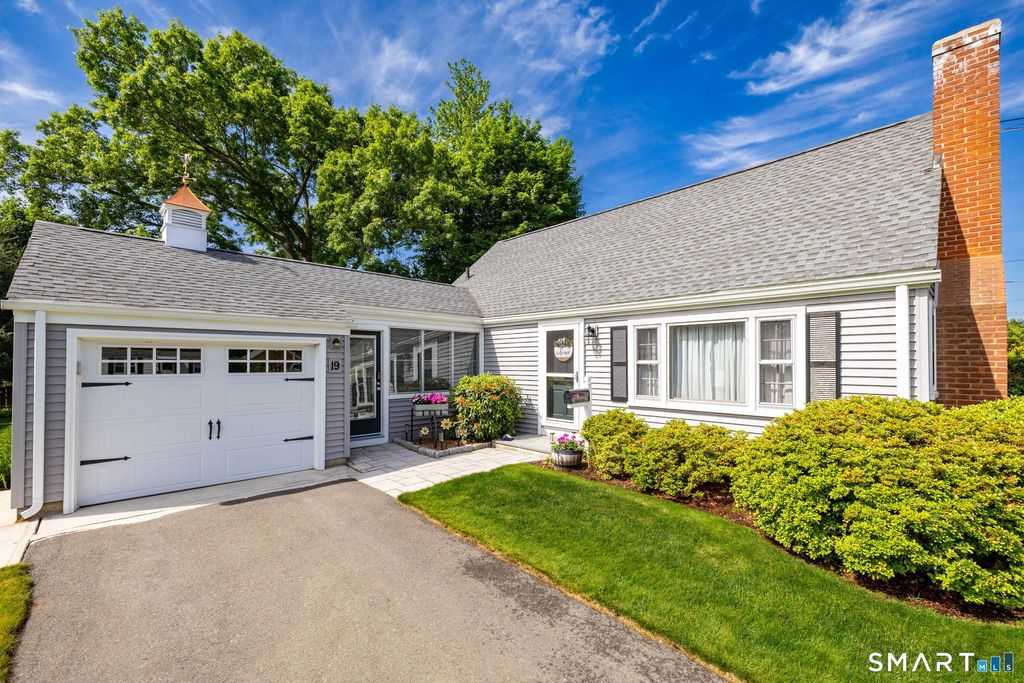 19 Baldwin Street, West Hartford, CT 06110
