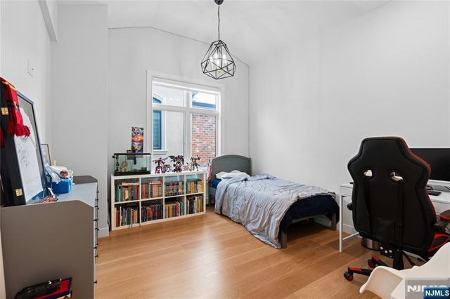 217 5th Street B, Palisades Park, NJ 07650