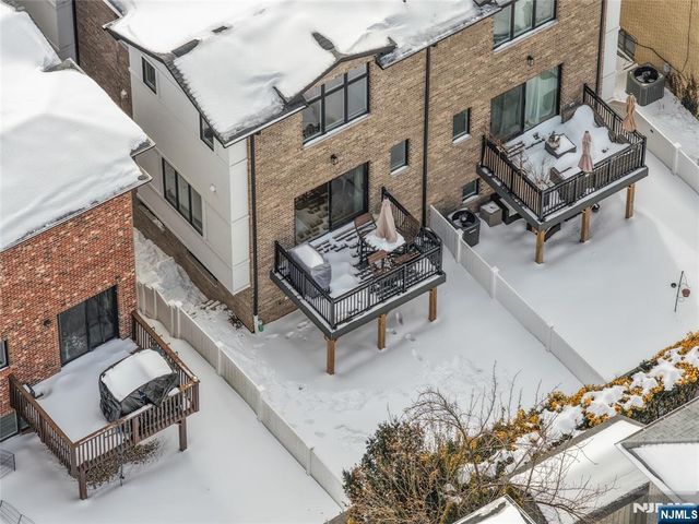 217 5th Street B, Palisades Park, NJ 07650