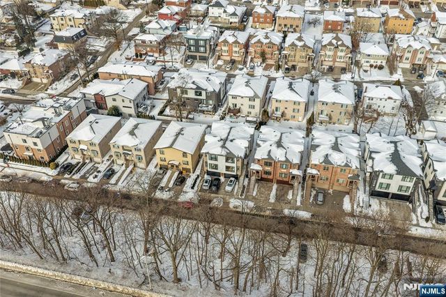 217 5th Street B, Palisades Park, NJ 07650