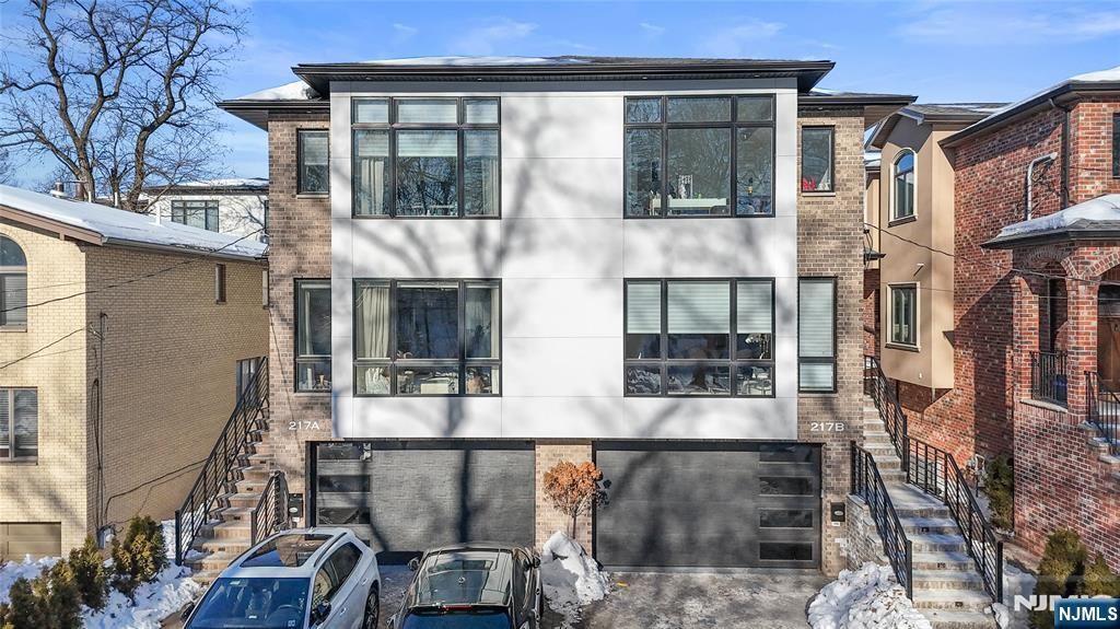 217 5th Street B, Palisades Park, NJ 07650