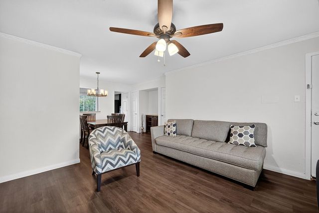 3609 Parkridge Drive 204, Dallas, TX 75234