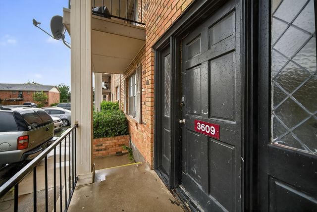 3609 Parkridge Drive 204, Dallas, TX 75234
