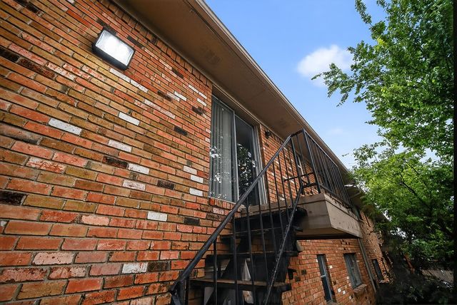 3609 Parkridge Drive 204, Dallas, TX 75234