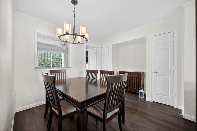 3609 Parkridge Drive 204, Dallas, TX 75234