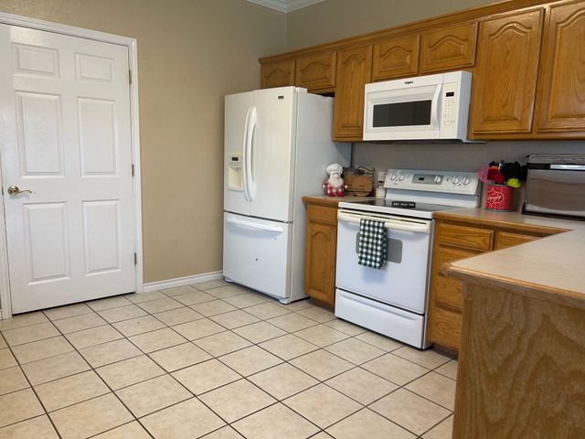 408 Sunshine Trail, Bells, TX 75414