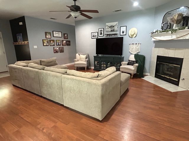408 Sunshine Trail, Bells, TX 75414