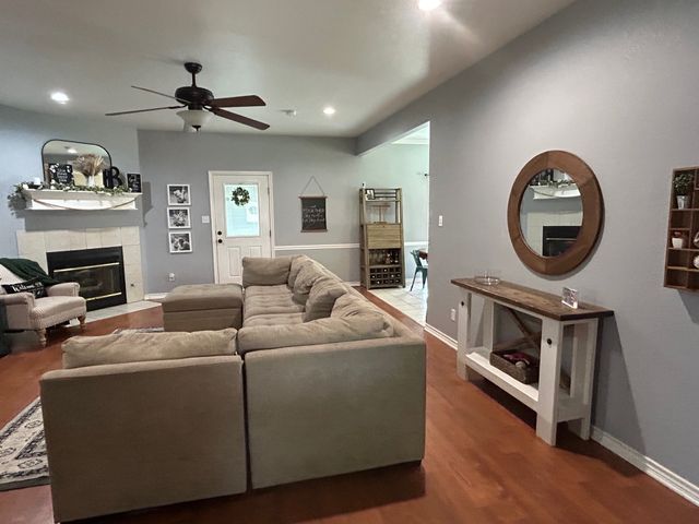 408 Sunshine Trail, Bells, TX 75414