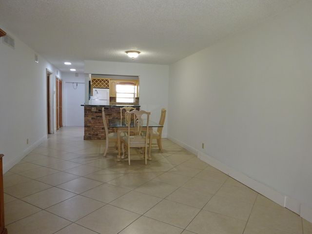 605 S STATE ROAD 7 2D, Margate, FL 33068