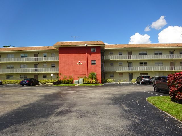 605 S STATE ROAD 7 2D, Margate, FL 33068