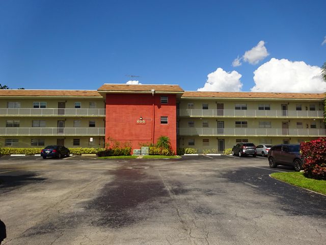 605 S STATE ROAD 7 2D, Margate, FL 33068