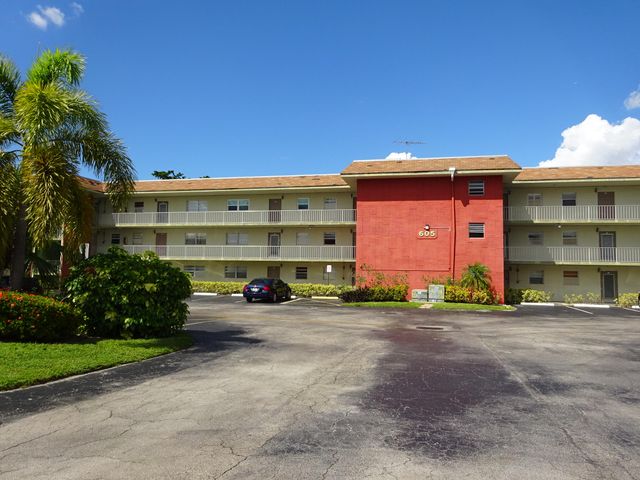 605 S STATE ROAD 7 2D, Margate, FL 33068