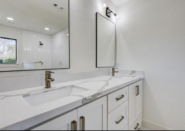 8907 Tanager Street, Houston, TX 77036
