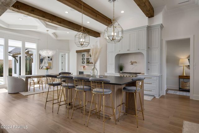 106 Dusty Ridge Drive, Youngsville, LA 70592