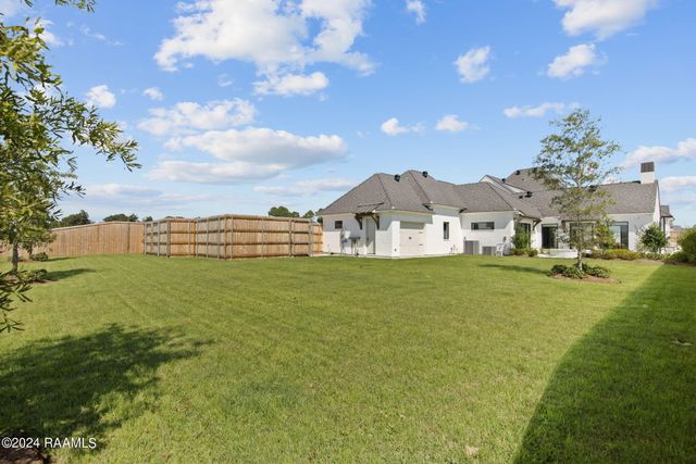 106 Dusty Ridge Drive, Youngsville, LA 70592