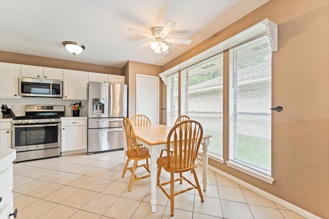 2307 Old Oak Lane, Houston, TX 77339