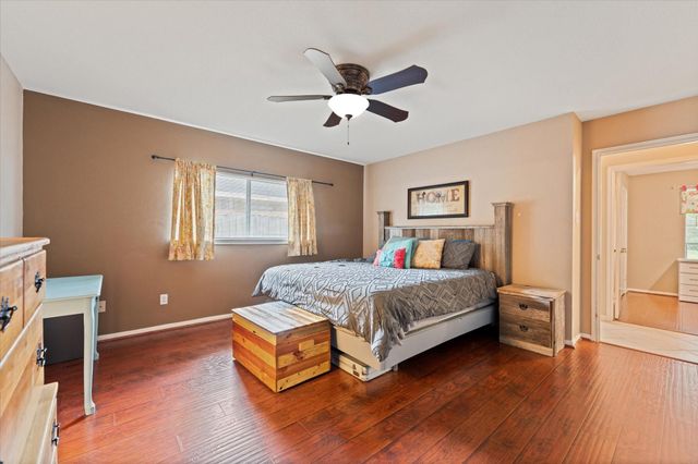2307 Old Oak Lane, Houston, TX 77339