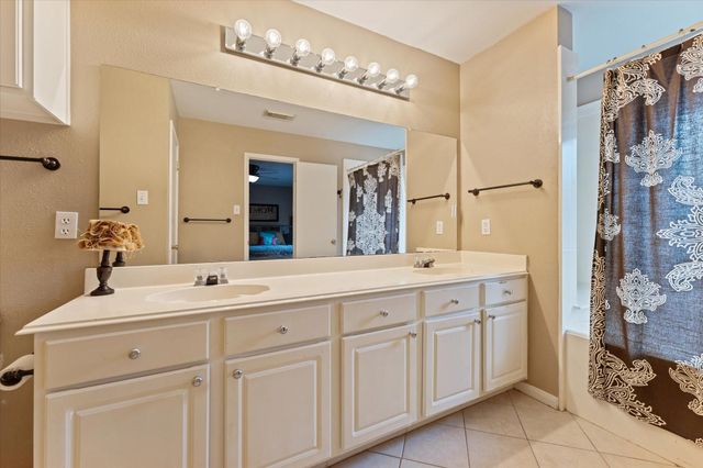 2307 Old Oak Lane, Houston, TX 77339