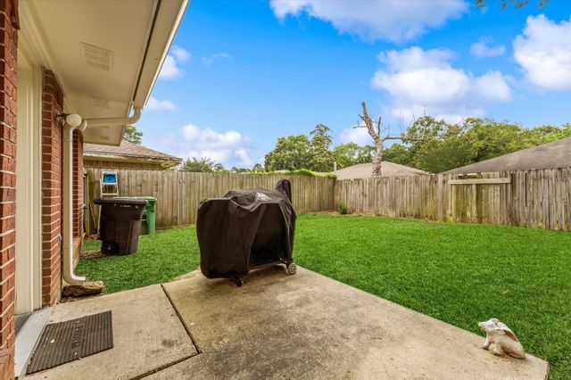 2307 Old Oak Lane, Houston, TX 77339