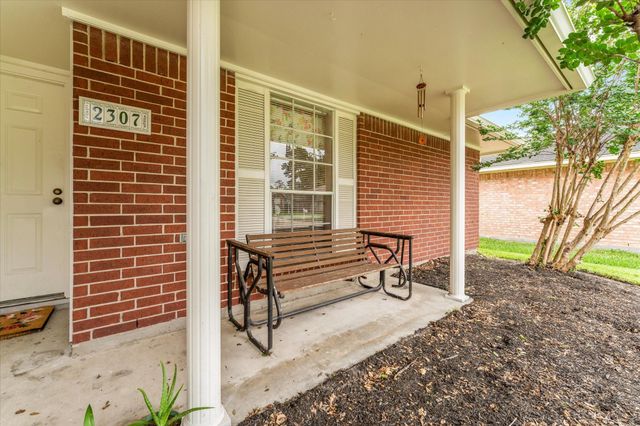 2307 Old Oak Lane, Houston, TX 77339